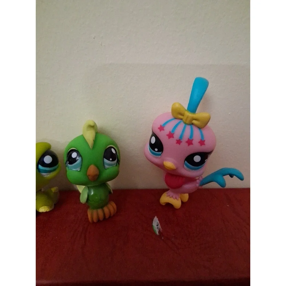 Littlest Pet Shop LPS - Birds - Cockatoos And Frog Lot 3